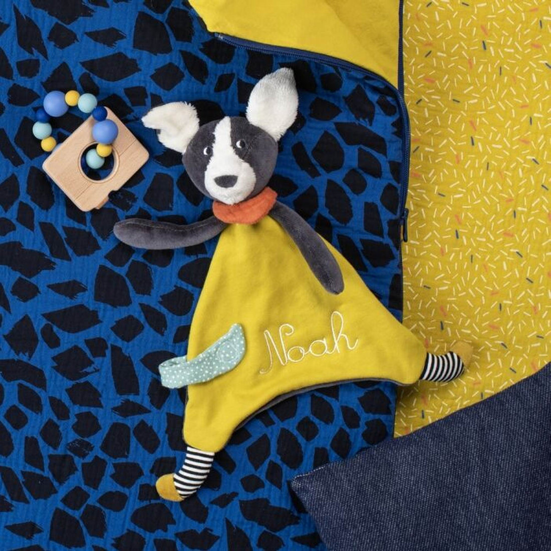 moulin-roty-puce-pilou-baby-comforter-puce-play-toy-baby-nursery-moul-684005-03
