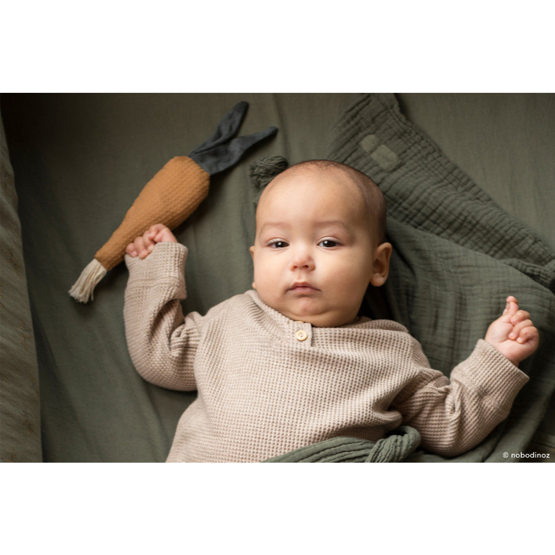 nobodinoz-organic-carrot-rattle-nobo-4928375
