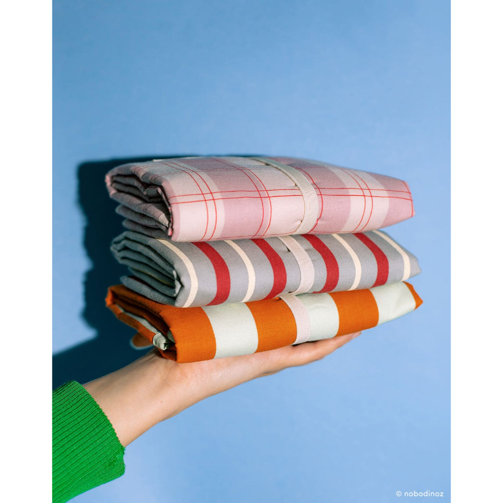 nobodinoz-stories-ltd-changing-pad-blue-red-stripes-45x65cm-nobo-4937063