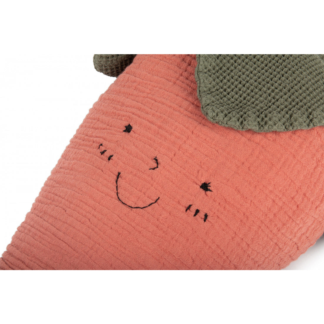 nobodinoz-wabi-sabi-strawberry-cushion-nobo-4928726