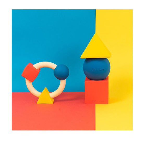oli-_-carol-bauhaus-movement-teething-ring-basic-olic-l-ring-basic
