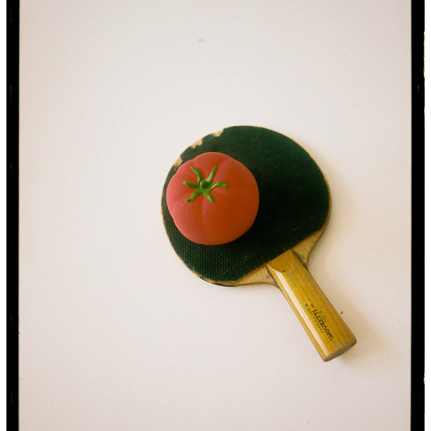 oli-carol-tomato-ball-baby-nursery-olic-l-ball-tomato