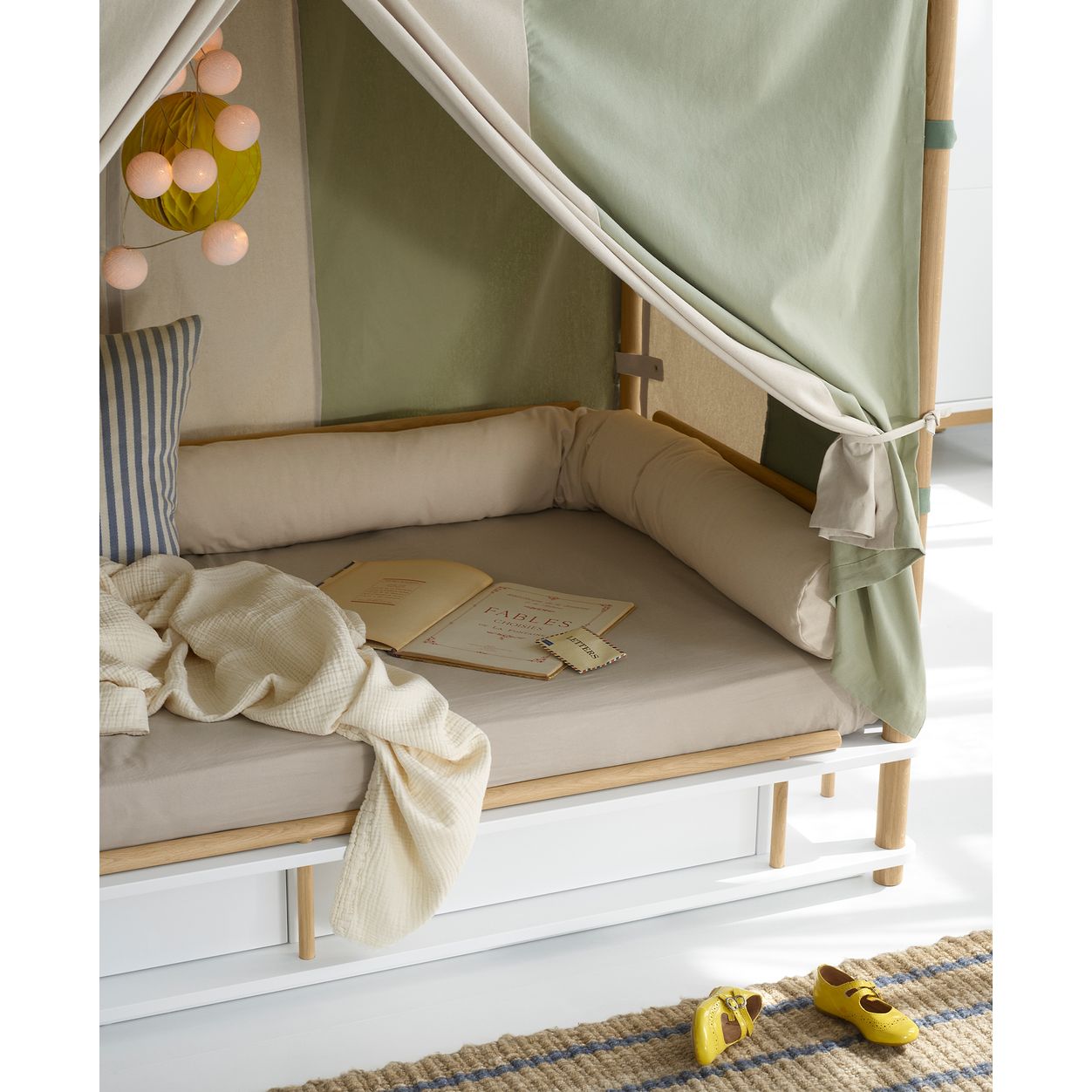 oliver-furniture-bed-canopy-circus-for-camp-beds-green-undyed