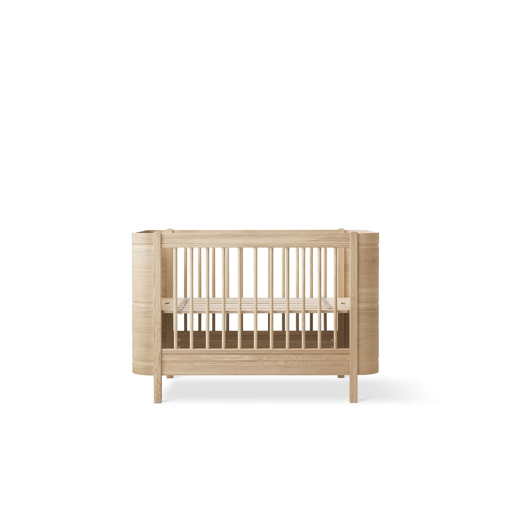 Oliver Furniture Wood Mini+ Cot Bed (With Junior Conversion Kit) - Oak