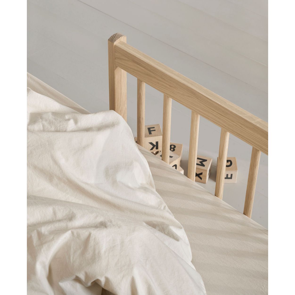 Oliver Furniture Wood Mini+ Cot Bed (With Junior Conversion Kit) - Oak