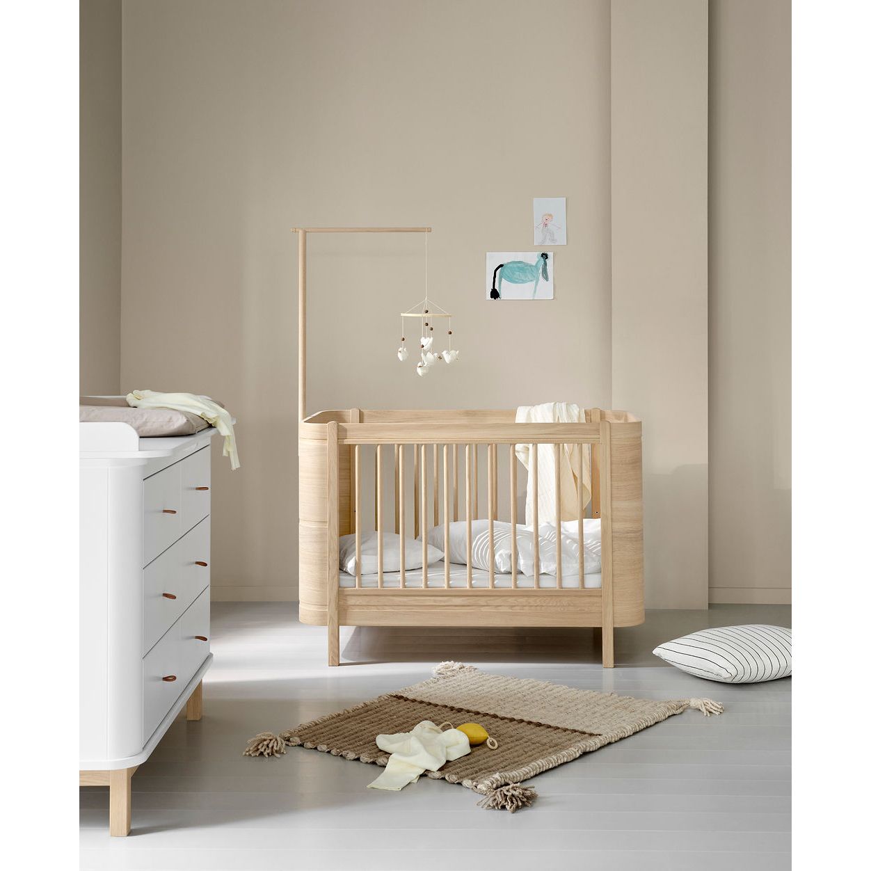 Oliver Furniture Wood Mini+ Cot Bed (With Junior Conversion Kit) - Oak