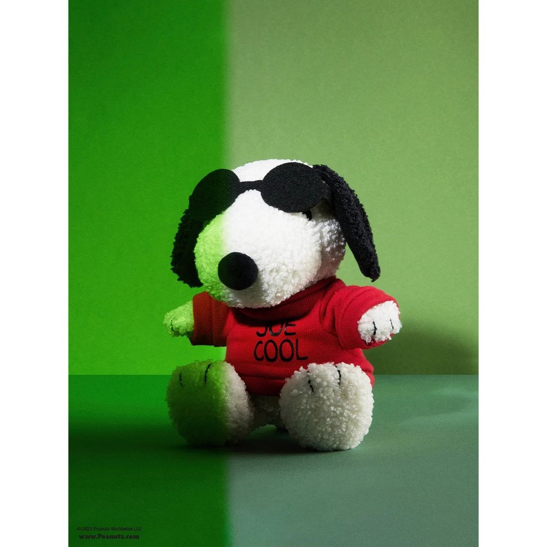 peanuts-bon-ton-toys-x-snoopy-joe-cool-20cm-8-pean-33177015
