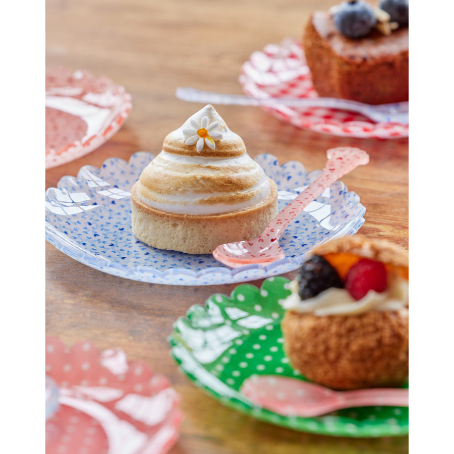 rice-dk-acrylic-cake-plate-with-blue-hearts-fabric-rice-accpl-heab