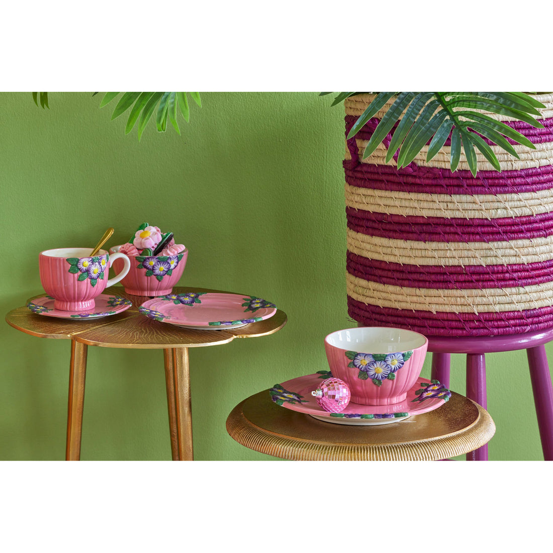 rice-dk-ceramic-cake-plate-with-embossed-flower-design-pink-rice-cecpl-emi