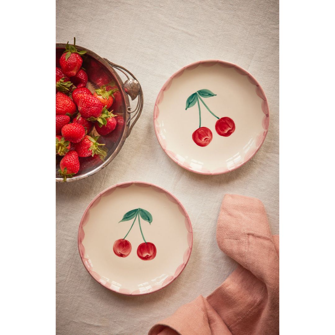 rice-dk-ceramic-cake-plate-with-hand-painted-cherry-rice-cecpl-hpche