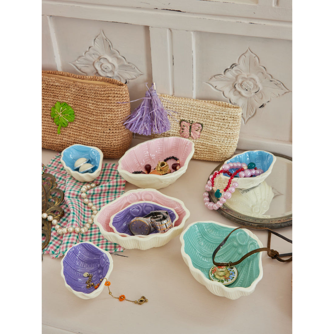 rice-dk-ceramic-shell-bowl-in-blue-and-green-set-of-2-rice-cedis-2zshelbg