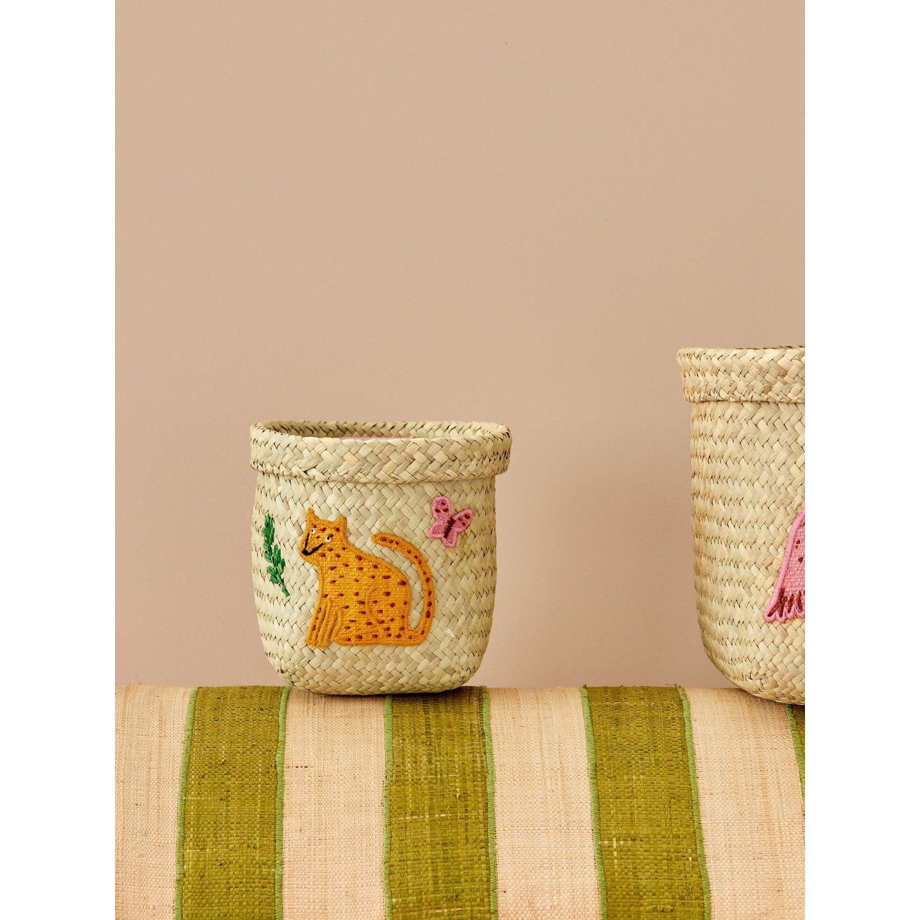 rice-dk-extra-small-round-raffia-storage-basket-natural-leopard-embroidery-rice-bssto-2zalle