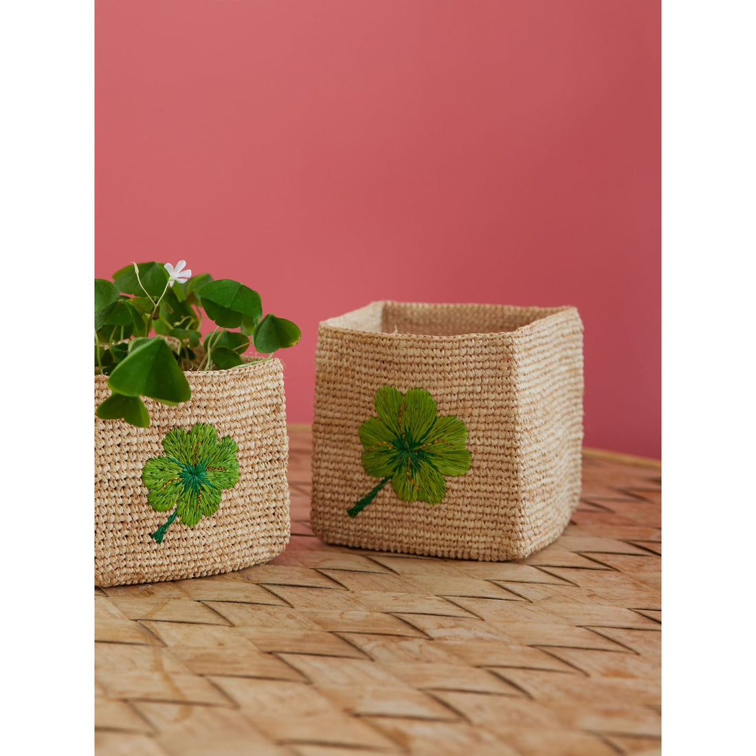 rice-dk-large-square-raffia-storage-basket-natural-clover-embroidery-rice-bssto-2zclol