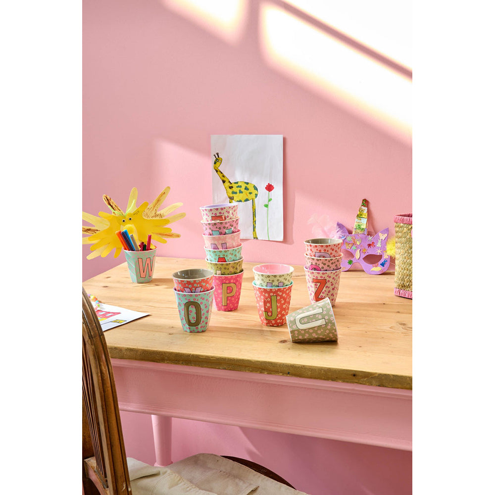 rice-dk-melamine-cup-with-the-letter-u-flowers-medium-250-ml