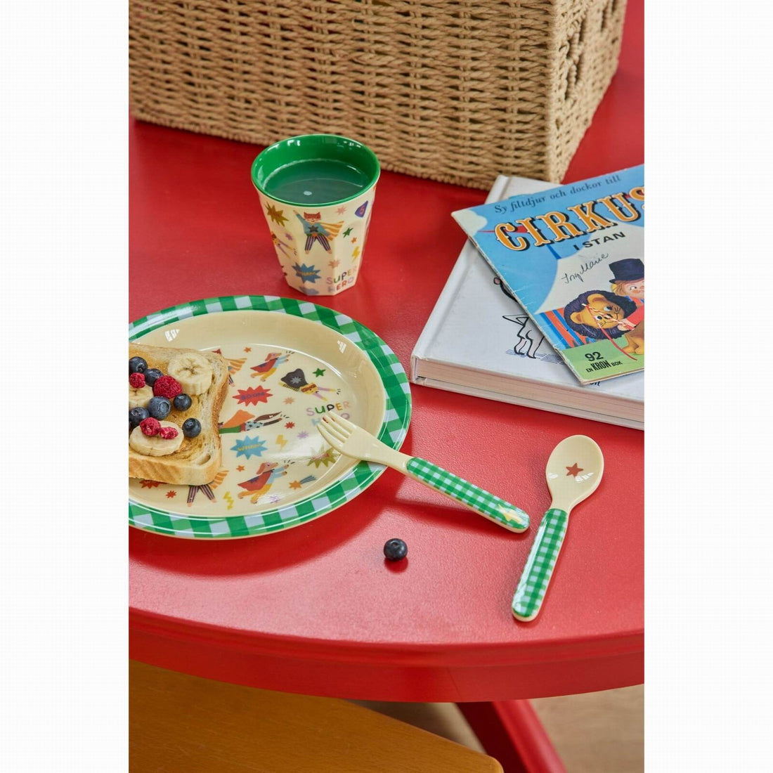 rice-dk-melamine-kids-lunch-plate-with-hero-print-green-baby-nursery-kitchen-party-supplies-rice-kilpl-hero-02
