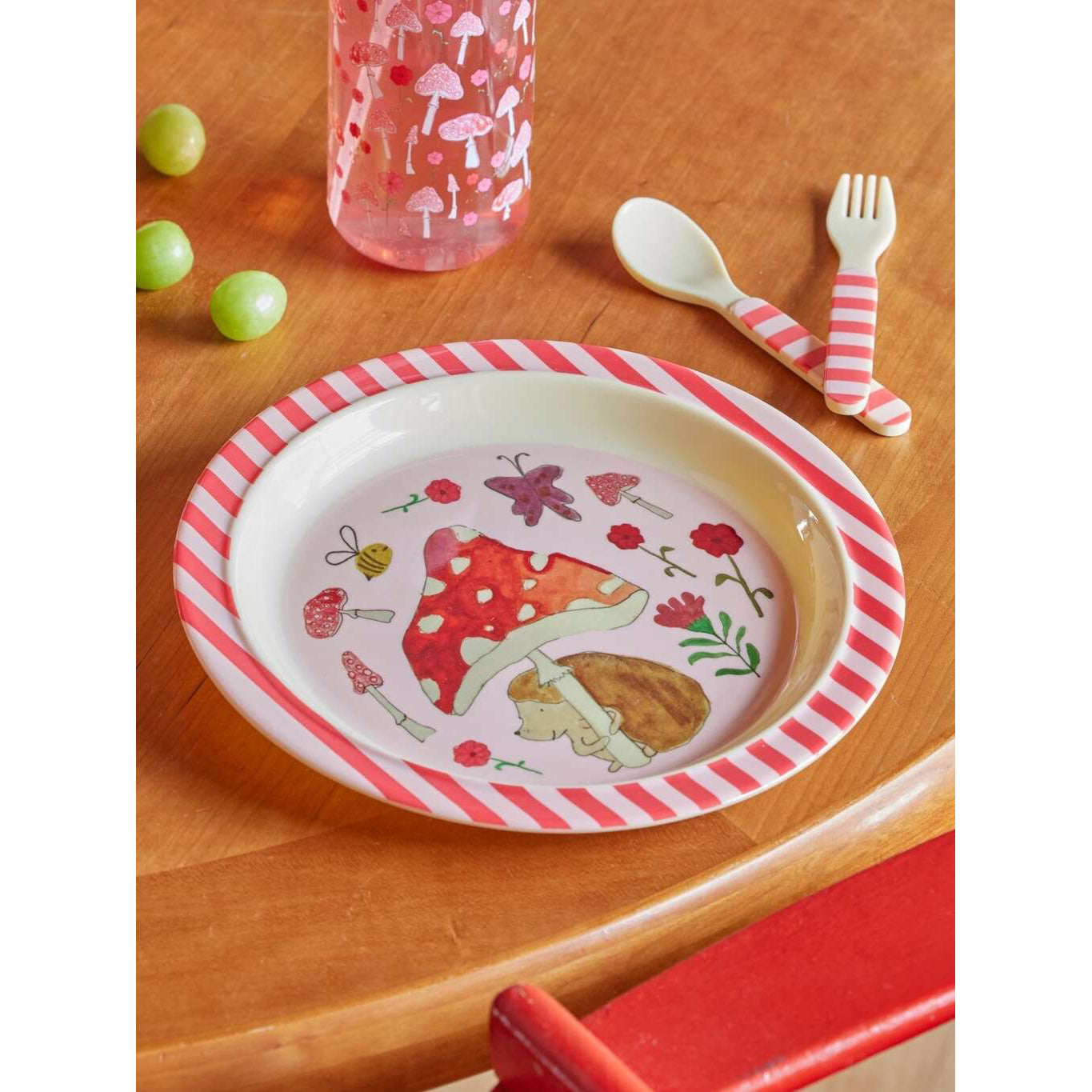 rice-dk-melamine-kids-lunch-plate-with-pink-happy-forest-print-rice-kilpl-hafoi