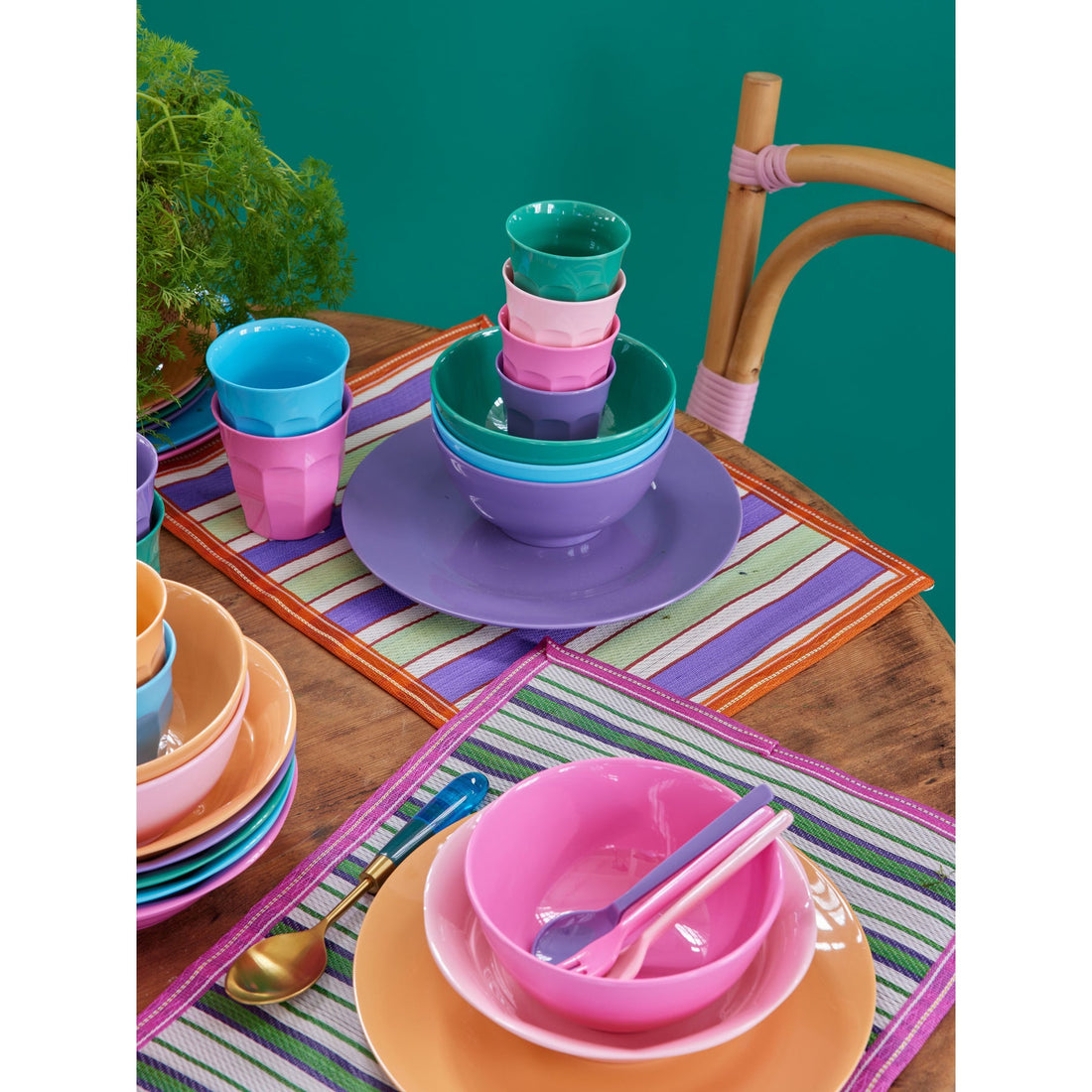 rice-dk-recycled-placemat-with-green-purple-and-orange-stripes-rice-plmat-edgeo