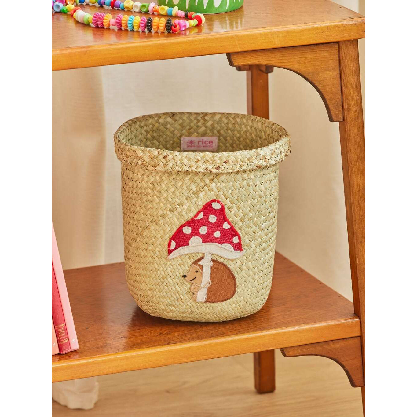 rice-dk-round-raffia-baskets-with-happy-forest-embroidery-large-rice-bssto-lhafo