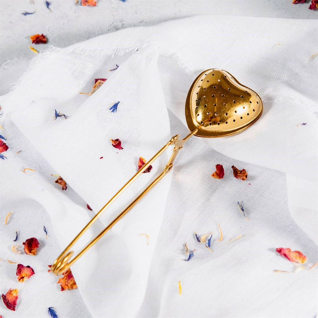 rjb-stone-brass-heart-tea-infuser-kitchen-rjbs-win002-02