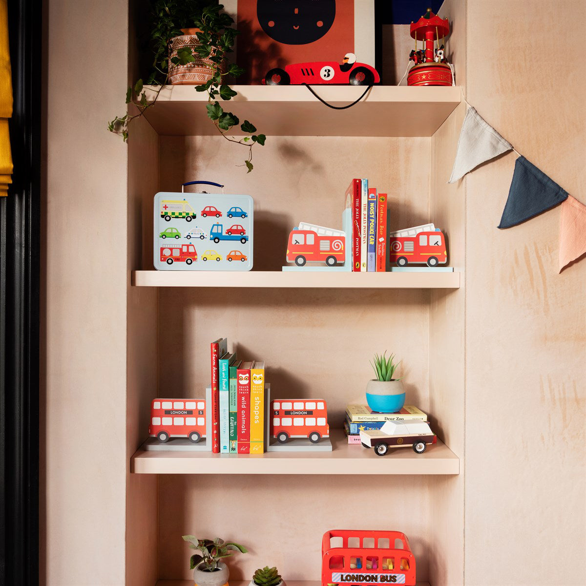 rjb-stone-london-bus-bookends-rjbs-heart637