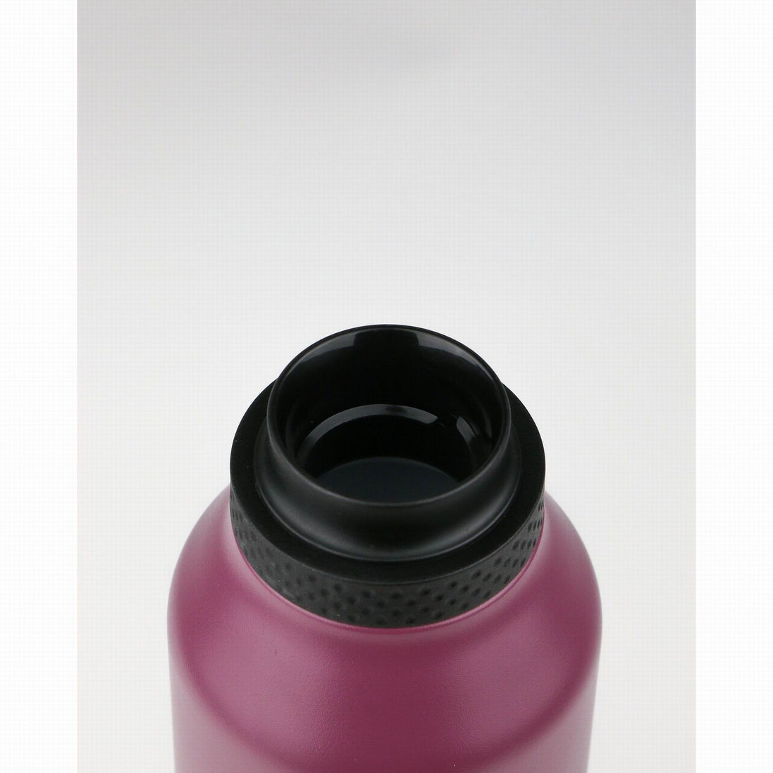 runbott-mii-insulated-bottle-600ml-grape-kitchen-runb-99102864-07