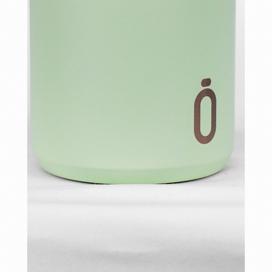 runbott-mii-insulated-bottle-600ml-melon-kitchen-runb-91896216-08