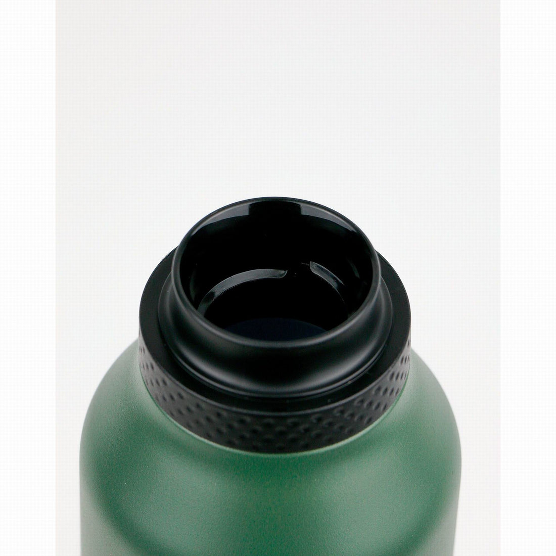 runbott-mii-insulated-bottle-600ml-palm-green-kitchen-runb-91898241-07