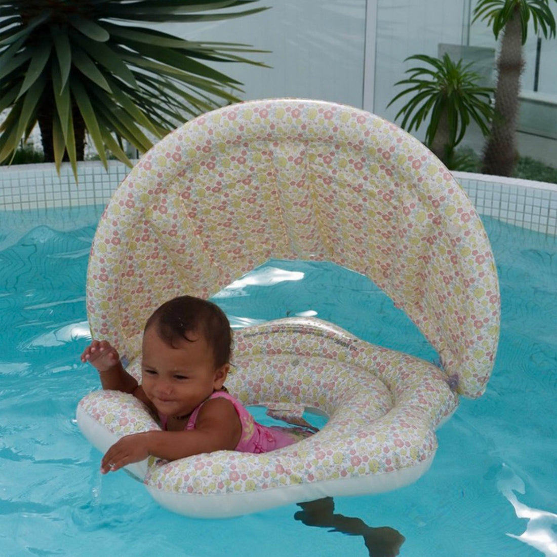sunnylife-baby-float-into-the-garden-ditsy-floral-play-toy-sunl-s61bfgdf-08