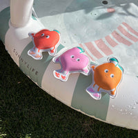 sunnylife-dive-buddies-poppy-the-peach-multi-set-of-3-play-toy-sunl-s61dbppm-07