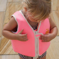 sunnylife-float-vest-poppy-the-peach-neon-pink-1-2y-play-toy-sunl-s61fvpnp-08
