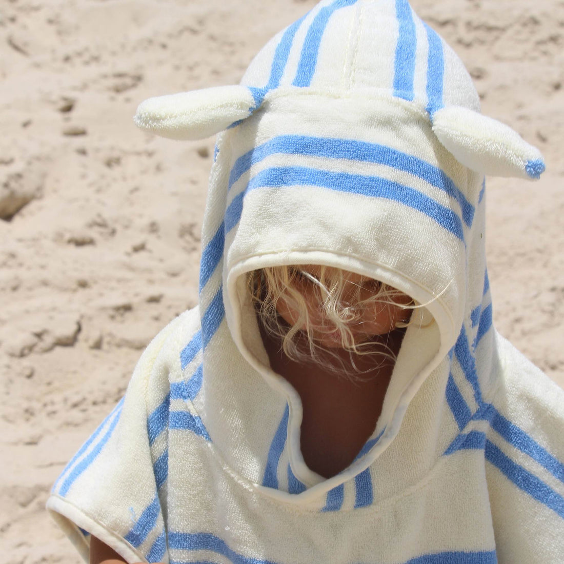 sunnylife-kids-character-hooded-towel-sammy-the-seagull-blue-stripe-home-decor-clothing-wear-fashion-accessories-sunl-s51khtbs-05
