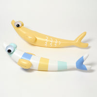 sunnylife-kids-inflatable-noodle-finn-the-fish-multi-set-of-2-sunl-s51knmul
