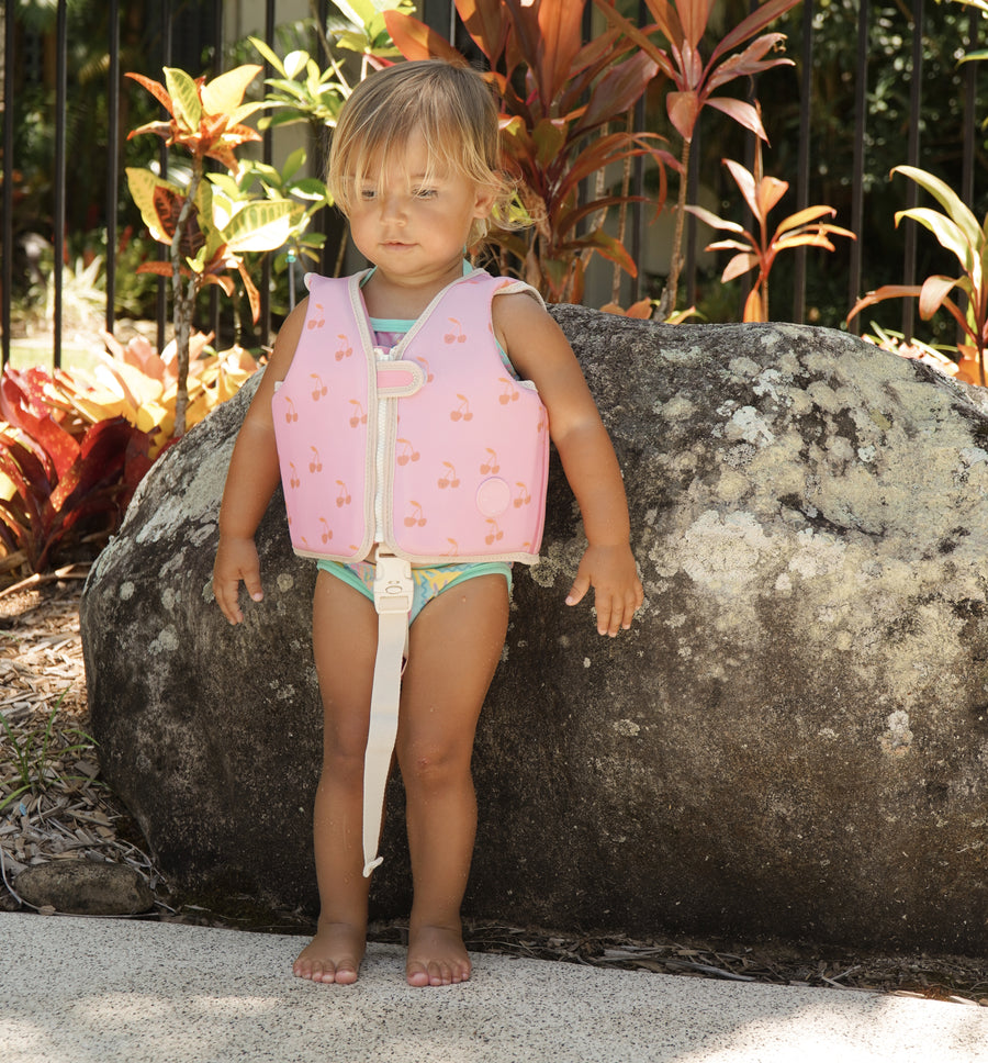 sunnylife-kids-swim-vest-cotton-candy-cherry-sunl-s51vvpk1