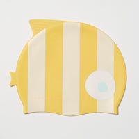 sunnylife-kids-swimming-cap-finn-the-fish-mustard-stripe-sunl-s51scmst