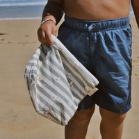 sunnylife-kids-wet-bag-sammy-the-seagull-green-stripe-clothing-wear-fashion-accessories-sunl-s61kwbsg-08