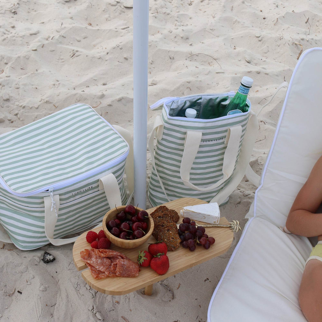 sunnylife-light-cooler-drinks-bag-sea-sage-stripe-clothing-wear-fashion-accessories-kitchen-sunl-s51ntcss-04