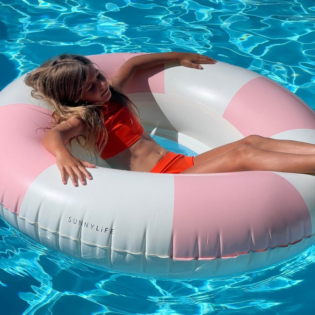 sunnylife-luxe-tube-pool-ring-stole-my-heart-pink-stripe-play-toy-sunl-s51hprgl-10