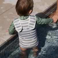 sunnylife-natural-rubber-baby-wetsuit-sammy-the-seagull-green-stripe-baby-nursery-clothing-wear-fashion-sunl-s61nrwsg-09