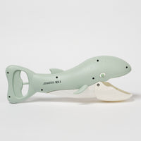 sunnylife-sand-claws-whale-green0sunl-s51sclbl
