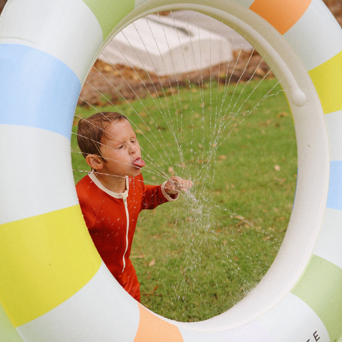 sunnylife-snail-giant-sprinkler-into-the-wild-multi-sunl-s41gissn