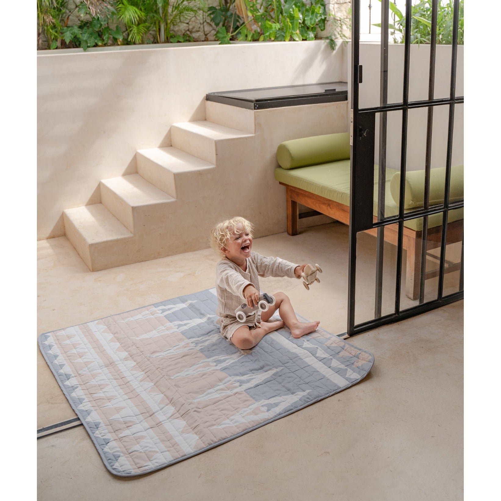 toddlekind-waterproof-travel-mat-blush-120x120cm-todk-338167