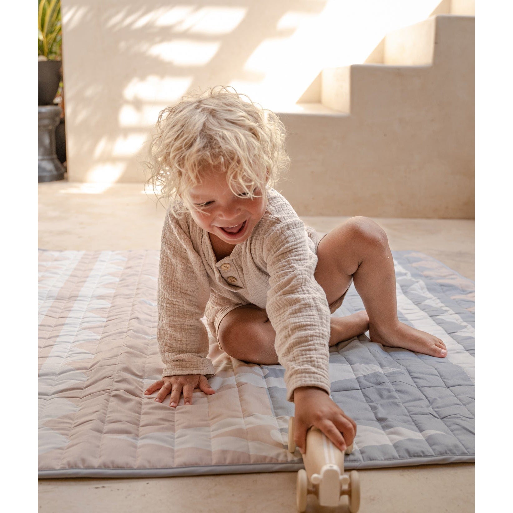 toddlekind-waterproof-travel-mat-blush-120x120cm-todk-338167