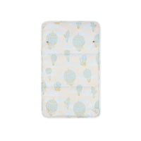 white-atelier-choux-changing-bag-hot-air-balloons-blue-changing-mat8