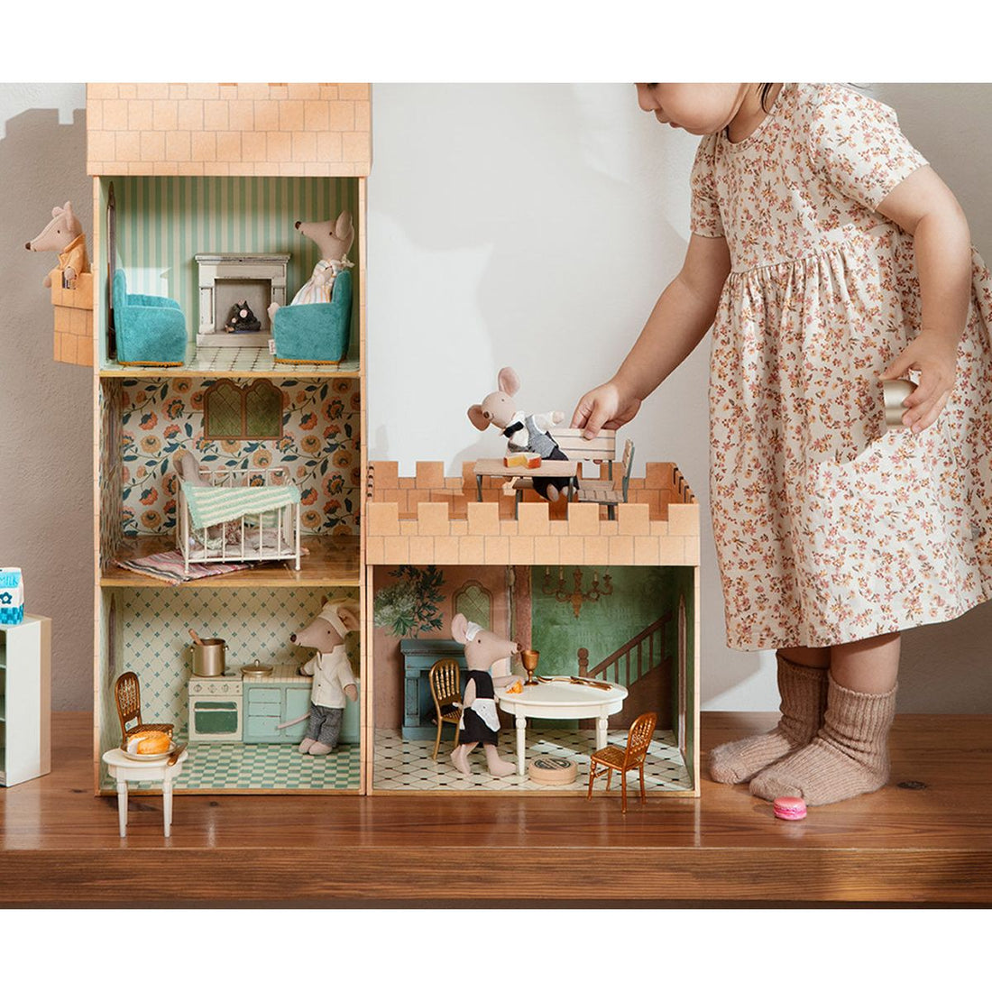 white-maileg-castle-hall-mouse-play-toy-MAIL-115203001