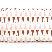 nobodinoz-cushion-averell-pink-terracotta-triangles-02