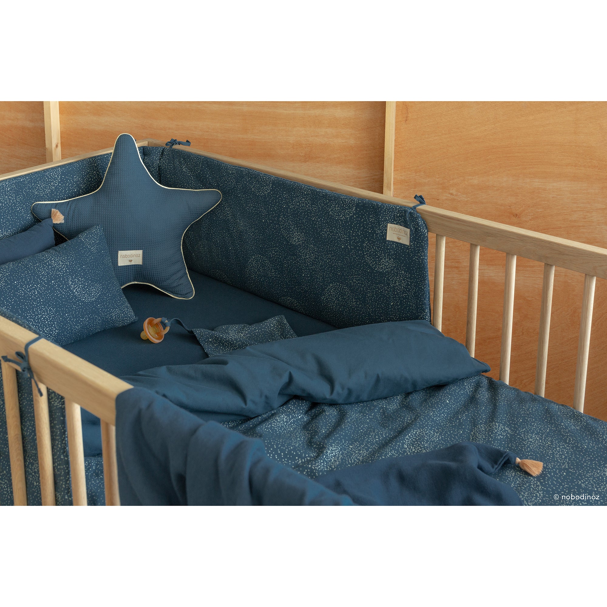 nobodinoz Nest Cot Bumper Gold Bubble / Night Blue