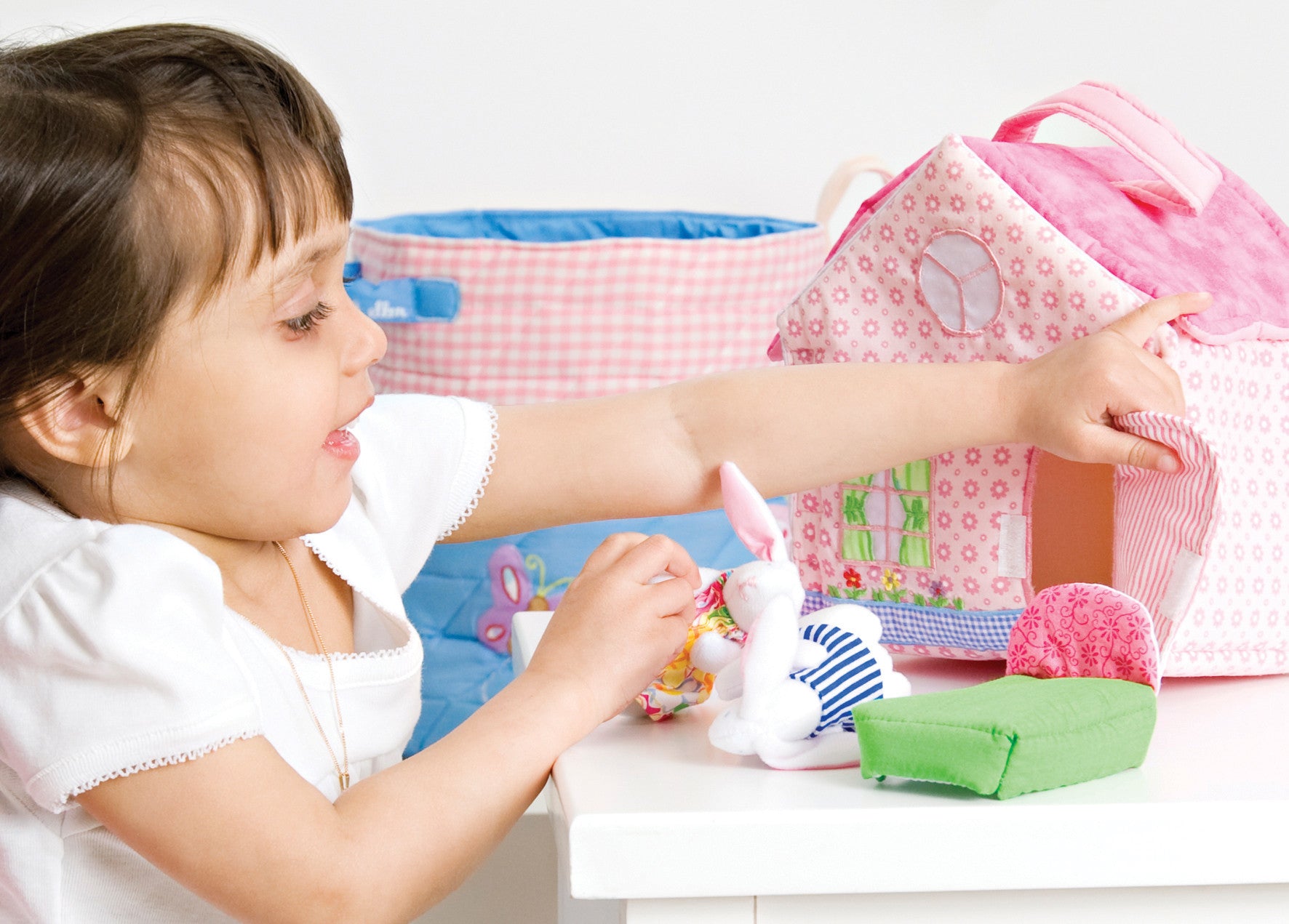 Oskar and Ellen Soft Doll House Set