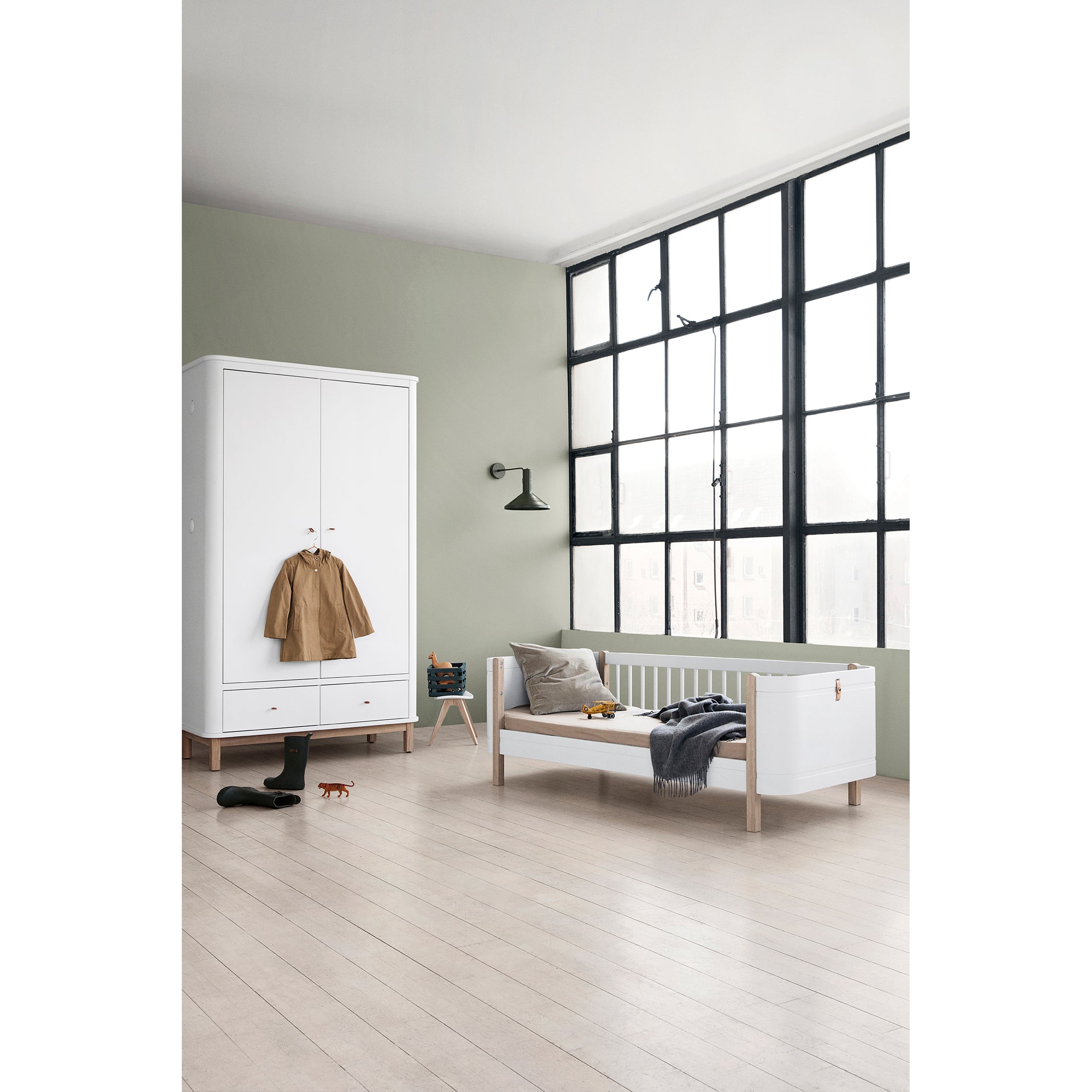 Oliver Furniture Wood Mini+ Cot Bed (With Junior Conversion Kit) - White/Oak (Pre-Order; Est. Delivery in 2-3 Months)
