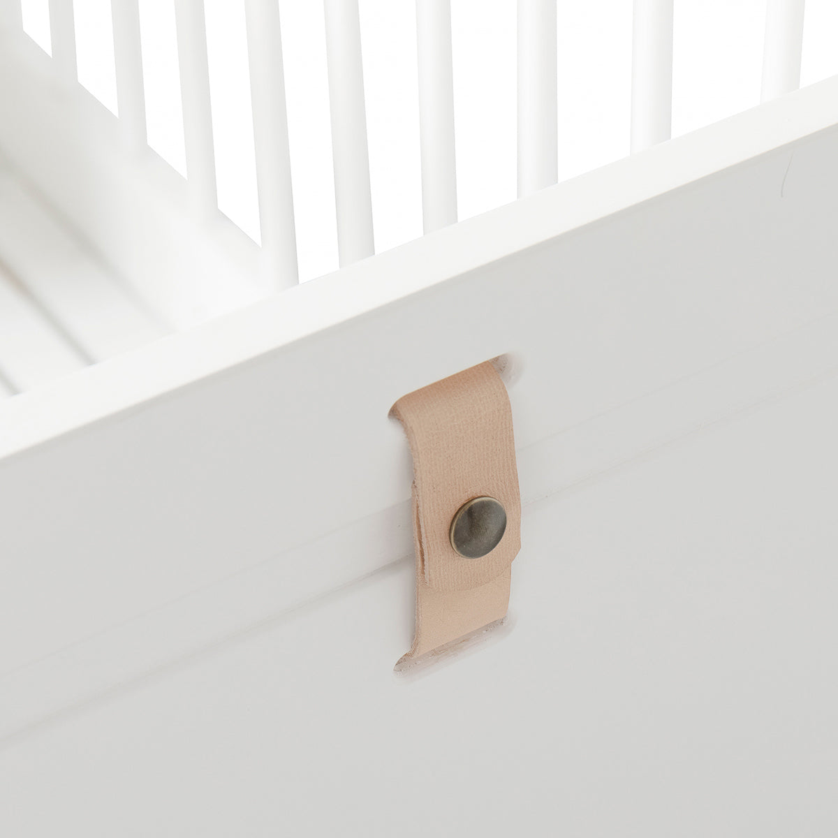Oliver Furniture Wood Mini+ Cot Bed (With Junior Conversion Kit) - White/Oak (Pre-Order; Est. Delivery in 2-3 Months)