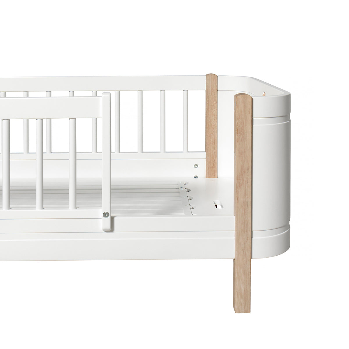 Oliver Furniture Wood Mini+ Cot Bed (With Junior Conversion Kit) - White/Oak (Pre-Order; Est. Delivery in 2-3 Months)